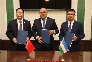 Узбекистан и Китай подписали контракт об обновлении локомотивного парка