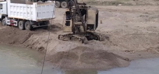 Дарё ўзанидан қум-шағал аралашмасини қазиб олиш ҳолати аниқланди