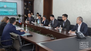 Французская делегация знакомится с аграрным сектором Узбекистана
