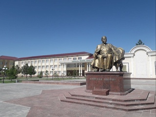 Iqtidor sohiblari to'plangan maskan