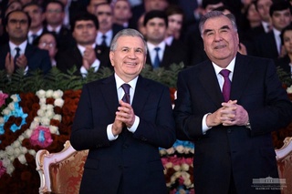 Таҷассуми дӯстии халқҳои ӯзбеку тоҷик