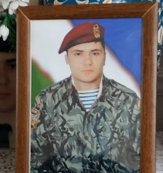 Мардлар қўриқлайди Ватанни