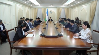 Педагогларни меҳнатга маъмурий тарзда мажбурлашни такроран содир этганлик учун жиноий жавобгарлик назарда тутилади