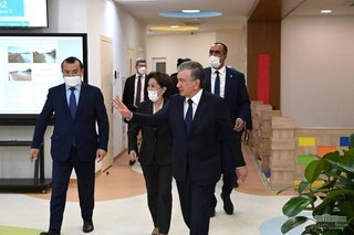 Президент дар Нуқус бо фаъолияти клиникаи нав шинос шуд