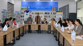 В четырех общеобразовательных школах города Навои открыты «Уголки права»