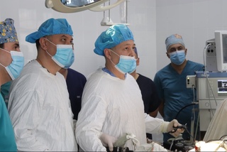 Хоразмда илк бор лапароскоп ёрдамида буйрак трансплантацияси ўтказилди