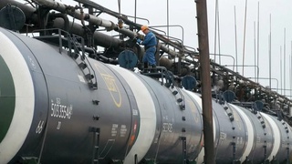 Ресей жарты жылға бензин экспорттауды тоқтатады