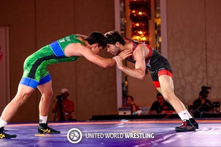 Осиё чемпионатида эркин курашчиларимиз ҳам беллашувларни бошлади