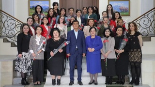 Растет роль и авторитет женщин в обществе