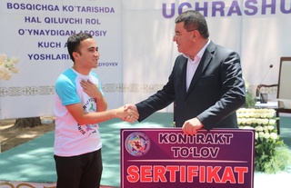 Сурхондарёлик бир гуруҳ талабаларга контракт пули тўлаб бериладиган бўлди