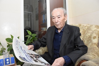 Навоийшунос забардаст олим