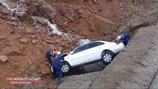 На перевале «Камчик» водитель «Lacetti» не справился с управлением и упал в кювет