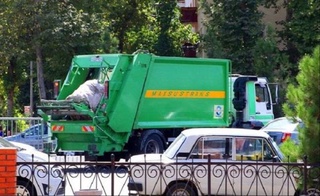 В Ташкенте, Бухарской и Наманганской областях установили единые тарифы оплаты за сбор и вывоз твердых бытовых отходов