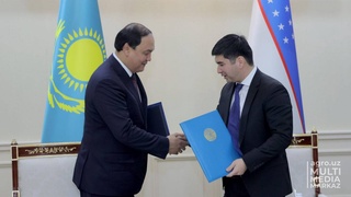 Министры сельского хозяйства Узбекистана и Казахстана подписали Программу сотрудничества по увеличению взаимной торговли и реализации совместных проектов в сфере АПК на сумму 1,3 млрд долларов