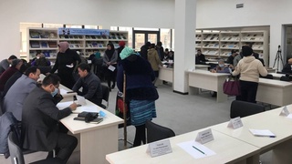 В Алмазарском районе проведен выездной прием граждан