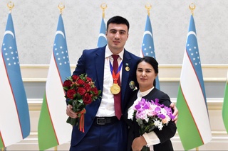 Prezidentimiz koʻksimga “Oʻzbekiston iftixori” unvonini taqayotganida oʻzimni ertakdagi orzular mamlakatiga tushib qolganday his qilganman — Bahodir Jalolov