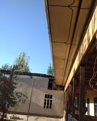 “Маҳалла” хайрия жамоат фонди кам таъминланган оила хонадонини таъмирлашга ёрдам берди