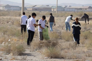 В Навоийской области в рамках месячника чистоты и порядка прошла экологическая акция