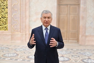 Президент бо рафти корҳо дар Маркази тамаддуни исломӣ шинос шуд