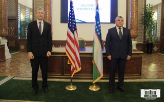 АҚШ элчиси Cирдарёга ташриф буюрди