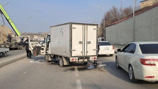 Самарқандда иккита машина иштирокида ЙТҲ содир бўлди
