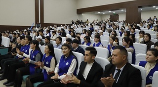 Наманган давлат чет тиллар институтида “Конституция — бахтимиз қомуси” тадбири ўтказилди