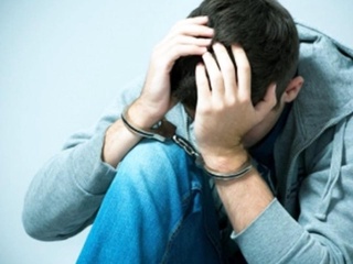 18 yoshga toʻlgunga qadar sodir etilgan jinoyat uchun sudlanganlik tamgʻasi olib tashlanadi — davlat dasturi loyihasi