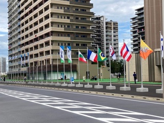 Олимпия қишлоғида Ўзбекистон байроғи кўтарилди