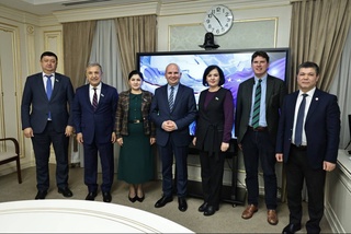 Дар Сенат бо депутати парлумони Аврупо вохӯрӣ барпо гардид