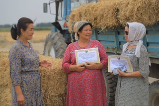 В Наманганской области, освободившуюся от зерновых землю, передадут нуждающимся жителям