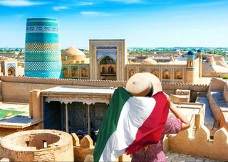 Сколько граждан Италии въехало в Узбекистан с туристической целью?