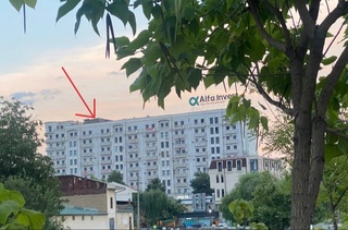 Тошкентда 10 қаватли уй томига қўшимча уй қуриб олингани ростми?