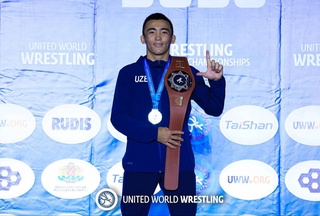 Айтжан Халмаханов во второй раз завоевал золото чемпионата мира по греко-римской борьбе среди молодежи