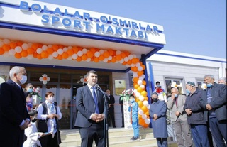 Давлатободликларга Наврўз арафасида болалар-ўсмирлар спорт мактаби туҳфа қилинди