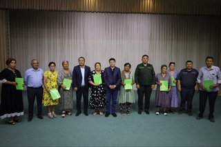 Оролбўйида юзлаб аҳоли муаммолари ҳал этилмоқда