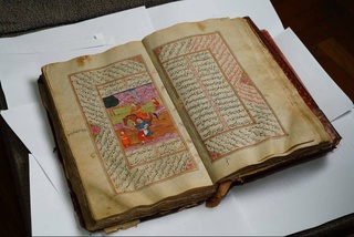 Послания средневековья и тайны прошлого: в Узбекистане впервые издадут книгу с уникальными рукописями великих поэтов и мыслителей