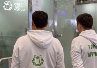 Россияда қаровсиз қолган 3 бола Ўзбекистонга олиб келинди