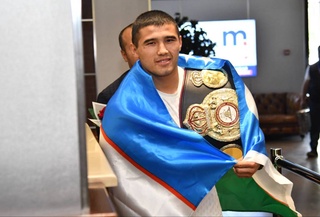 Обладатель пояса «Continental Americas Gold» Руслан Абдуллаев вернулся в Ташкент