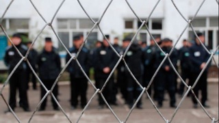 Жазони ижро этиш муассасаларига ташрифларни ташкил этиш тартиби белгиланди