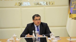 Давлат хизматлари кўрсатиш тизимини такомиллаштириш борадаги режалар муҳокама қилинди