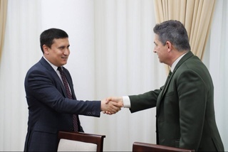 Руководство АСР обменялось опытом и идеями с иностранным экспертом