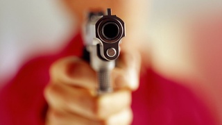 20 ёшли қизга ким ўқ узди?