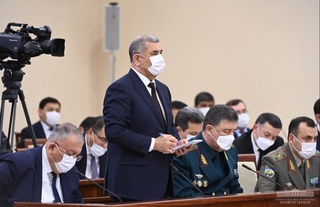 Коронавирусдан эмас, йўллардаги авариялардан одамлар кўп ўлиб кетяпти — Шавкат Мирзиёев