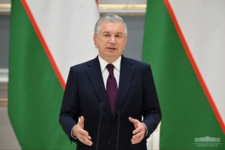 Президент бо ҷавонон мулоқот анҷом дод