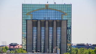 Молиявий хизматлар оммабоплигини ошириш Миллий стратегияси тасдиқланди