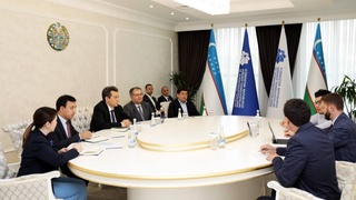 Вазири ТИК бо роҳбарияти ширкати «Яндекс.Такси» оид ба кишварҳои ИДМ мулоқот анҷом дод