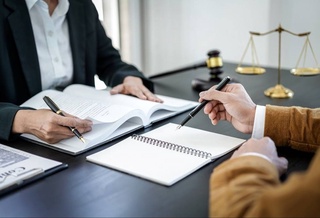 Нотариус лаўазымына талабанлар ушын оқыў курсларын шөлкемлестириў тәртиби тастыйықланды