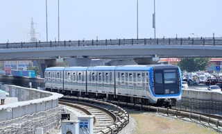 Метронинг ер усти йўли йўналишидаги поездларнинг совитиш тизими ишламай қолди