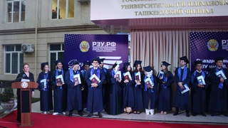 “Choʻqqini zabt etganlar”