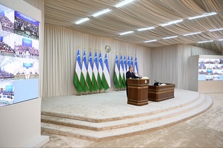 Prezident tibbiyot xodimlarining mehnatiga qoʻshimcha ragʻbatlarni eʼlon qildi